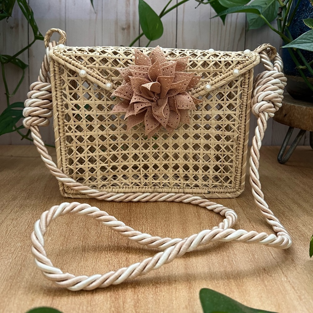 Floral Summer Iraca Palm Straw Bag -  Island Rattan Shoulder Bag